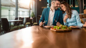 couple eating dinner at a restaurant