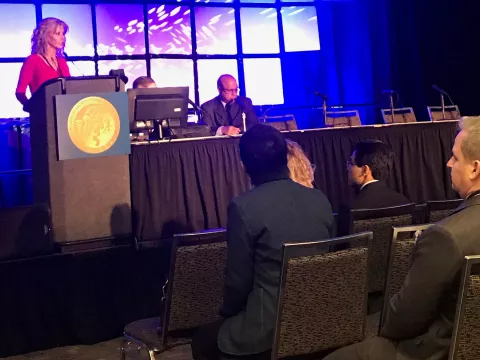 Dr. Sharona Ross giving presentation at the SAGES 2019.